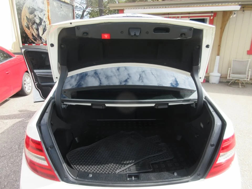 2012 Mercedes-Benz W204 C-Class - Image 15 of 18
