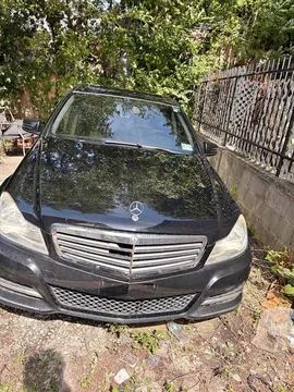 2012 Mercedes-Benz C-Class C 300 Sedan 4D