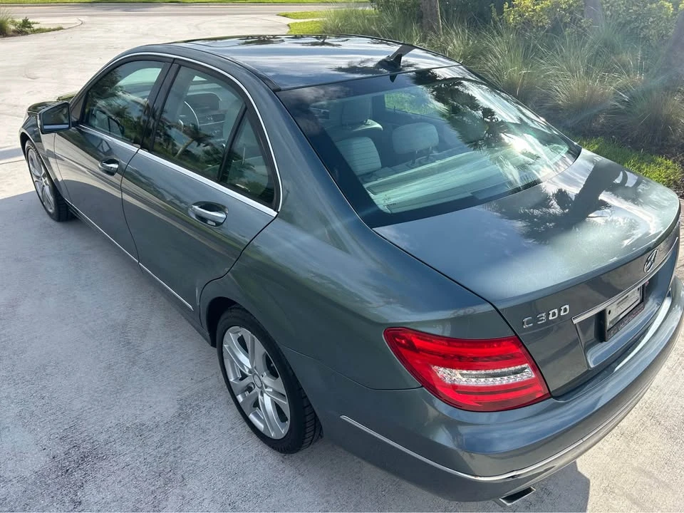 2012 Mercedes-Benz W204 C-Class - Image 8 of 16