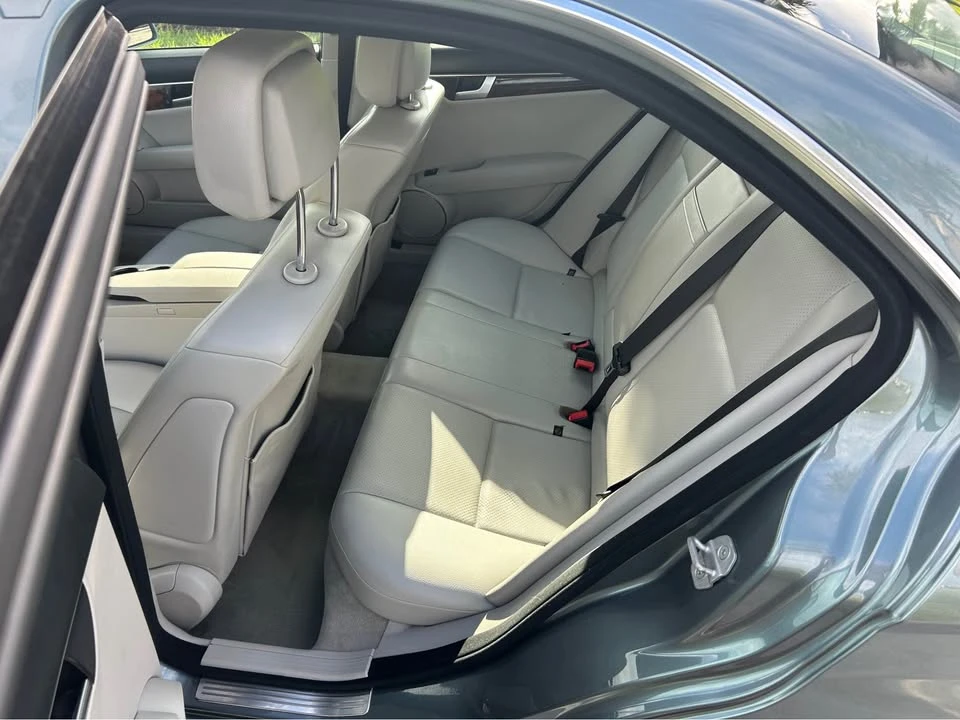 2012 Mercedes-Benz W204 C-Class - Image 14 of 16