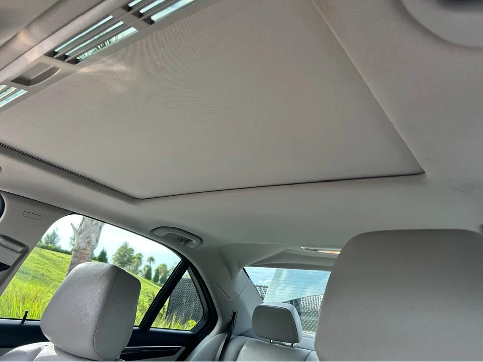 2012 Mercedes-Benz W204 C-Class - Image 11 of 16