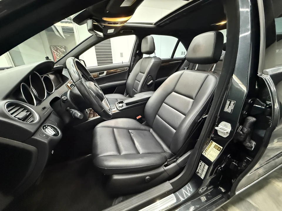 2012 Mercedes-Benz W204 C-Class - Image 13 of 21