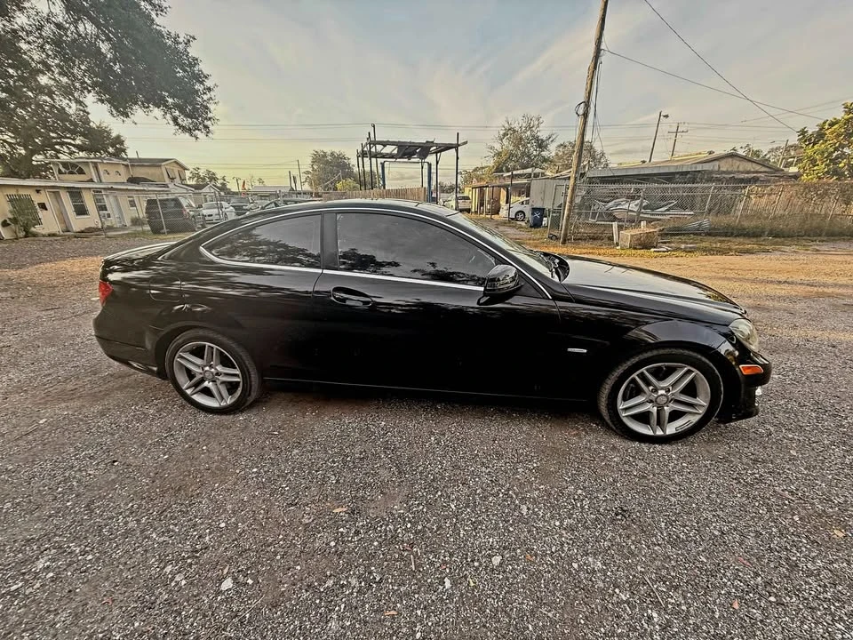 2012 Mercedes-Benz W204 C-Class - Image 4 of 16