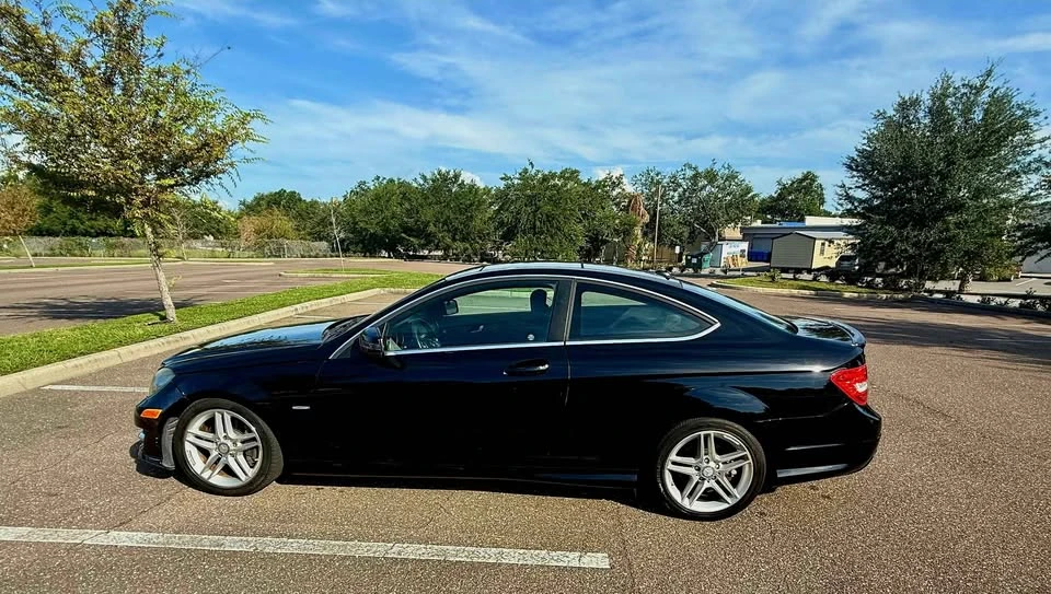 2012 Mercedes-Benz W204 C-Class - Image 12 of 16