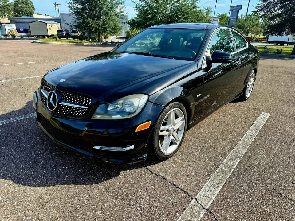 2012 Mercedes-Benz W204 C-Class - Image 8 of 16