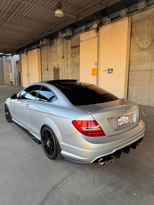 2012 Mercedes-Benz W204 C-Class - Image 8 of 10