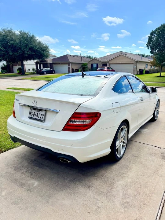 2012 Mercedes-Benz W204 C-Class - Image 4 of 10