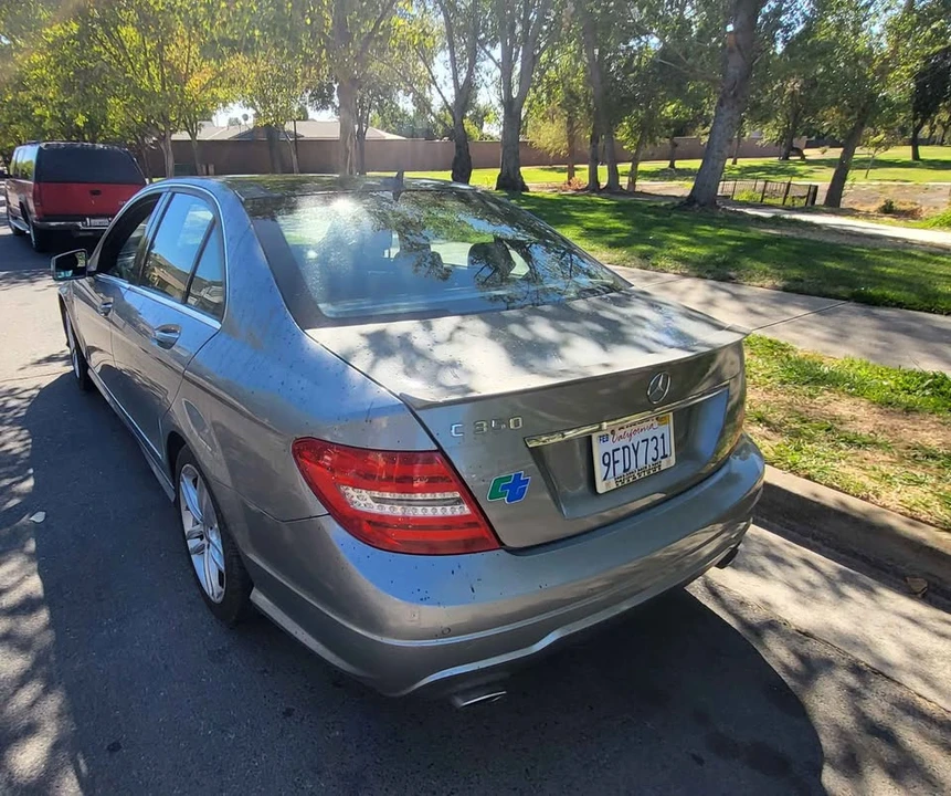 2012 Mercedes-Benz W204 C-Class - Image 5 of 9