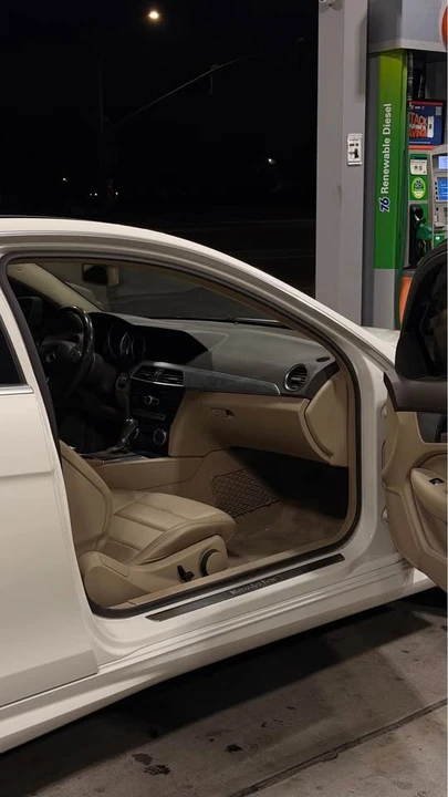 2012 Mercedes-Benz W204 C-Class - Image 8 of 13