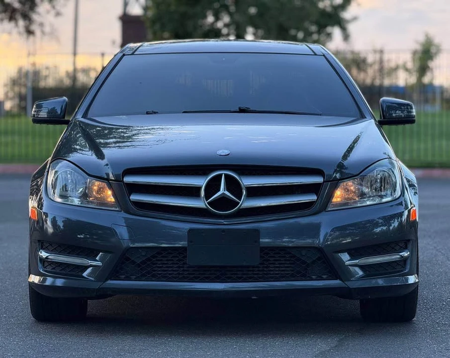 2012 Mercedes-Benz W204 C-Class - Image 2 of 19