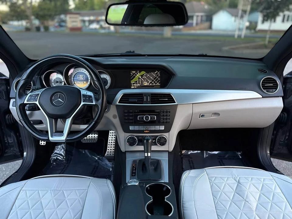 2012 Mercedes-Benz W204 C-Class - Image 14 of 19