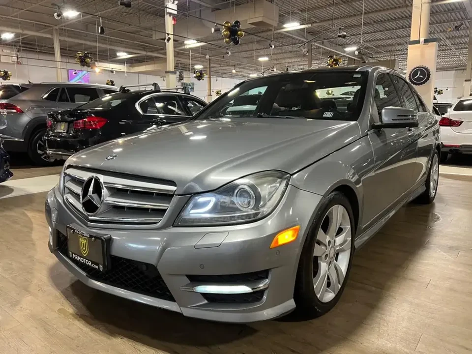 2012 Mercedes-Benz W204 C-Class - Image 10 of 20
