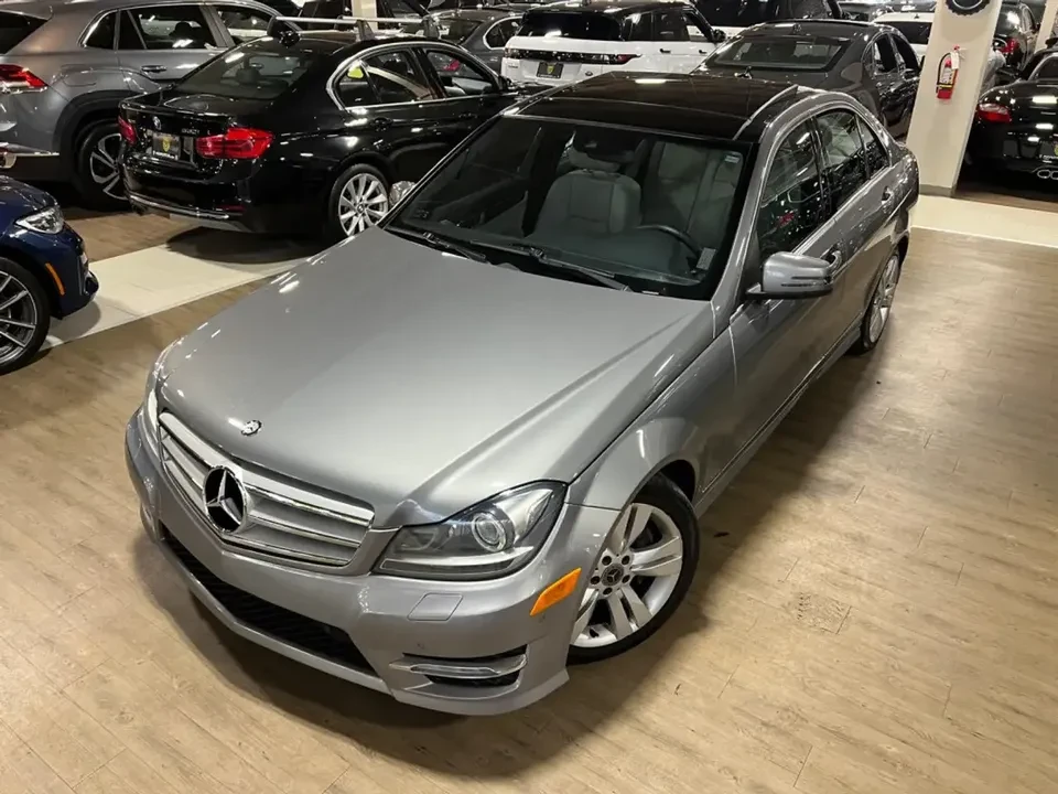 2012 Mercedes-Benz W204 C-Class - Image 10 of 20
