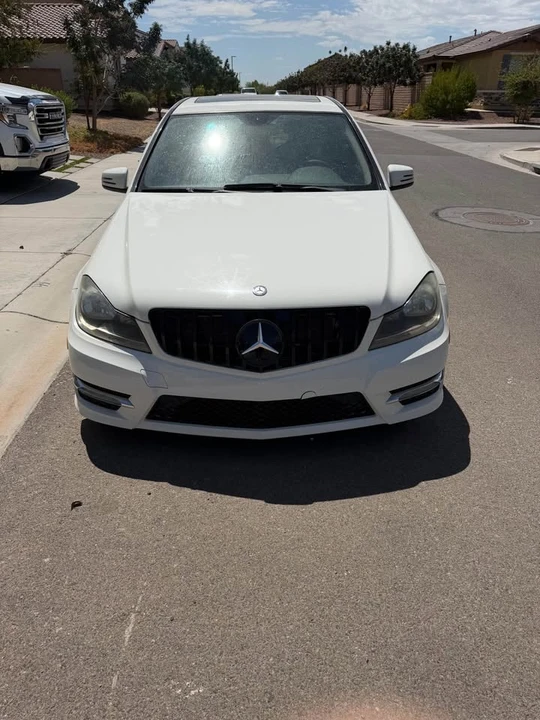 2012 Mercedes-Benz W204 C-Class - Image 2 of 6