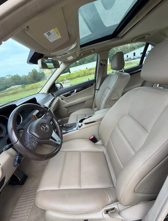 2012 Mercedes-Benz W204 C-Class - Image 19 of 20