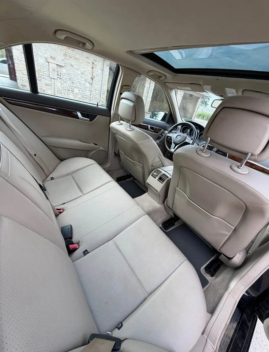 2012 Mercedes-Benz W204 C-Class - Image 18 of 20