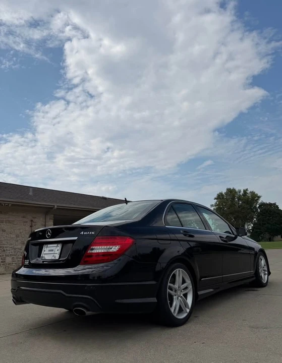 2012 Mercedes-Benz W204 C-Class - Image 14 of 20