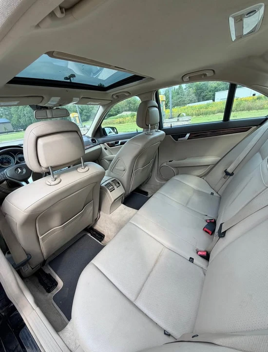2012 Mercedes-Benz W204 C-Class - Image 17 of 20