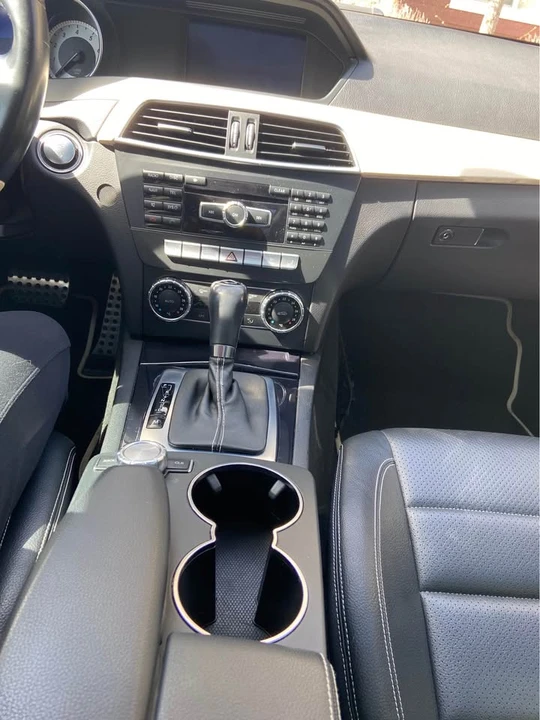 2012 Mercedes-Benz W204 C-Class - Image 6 of 12