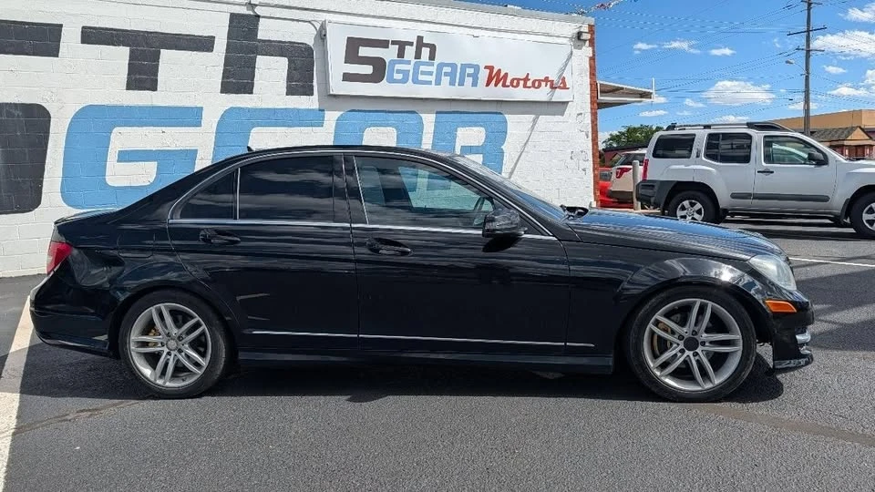 2012 Mercedes-Benz W204 C-Class - Image 2 of 17