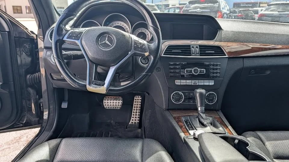 2012 Mercedes-Benz W204 C-Class - Image 9 of 17