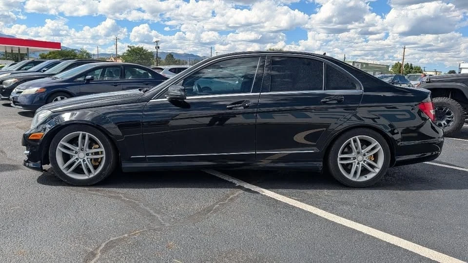 2012 Mercedes-Benz W204 C-Class - Image 6 of 17