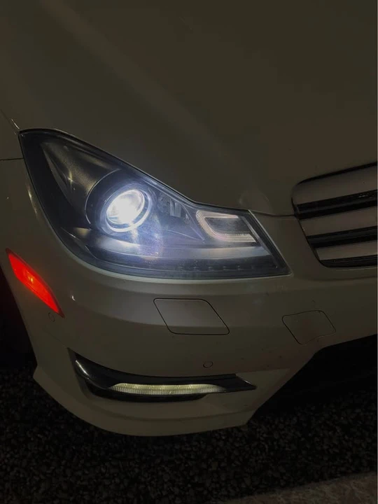 2012 Mercedes-Benz W204 C-Class - Image 2 of 10
