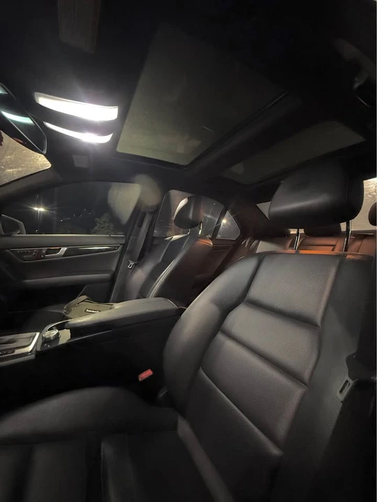 2012 Mercedes-Benz W204 C-Class - Image 8 of 10