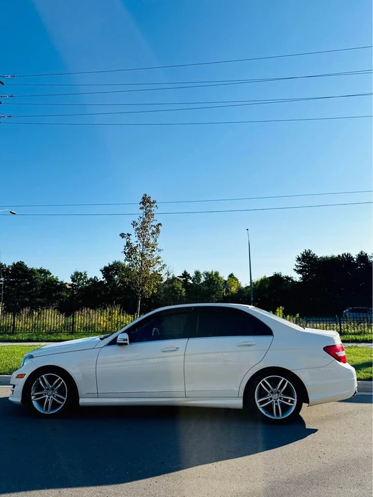 2012 Mercedes-Benz W204 C-Class - Image 6 of 10