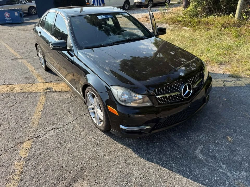 2012 Mercedes-Benz W204 C-Class - Image 9 of 13