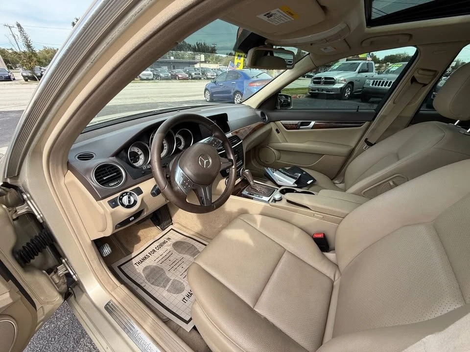 2012 Mercedes-Benz W204 C-Class - Image 19 of 19