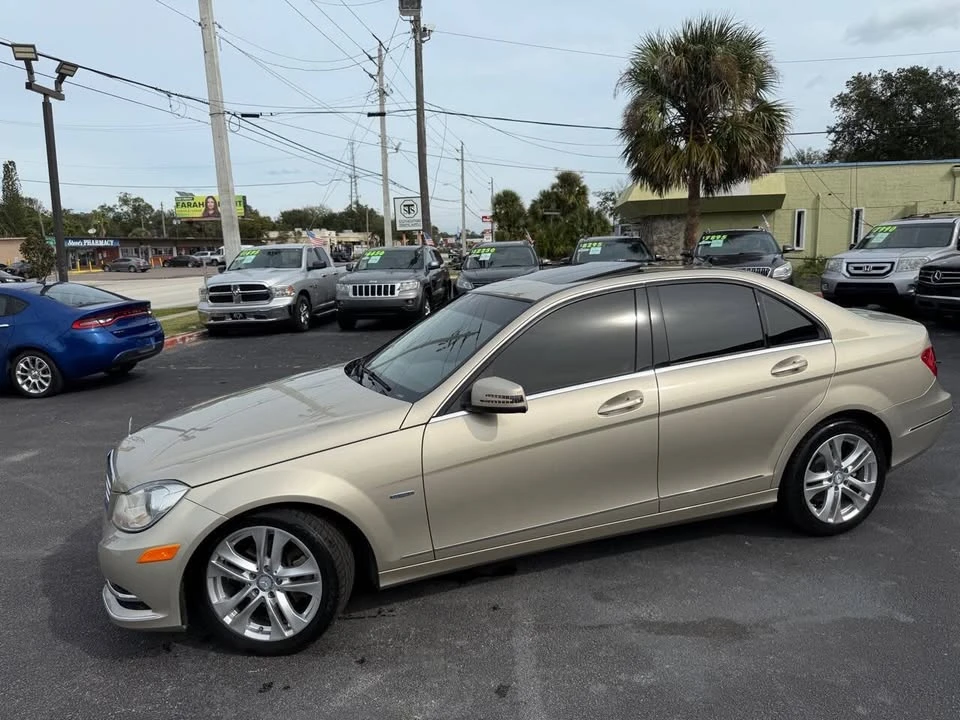 2012 Mercedes-Benz W204 C-Class - Image 13 of 19