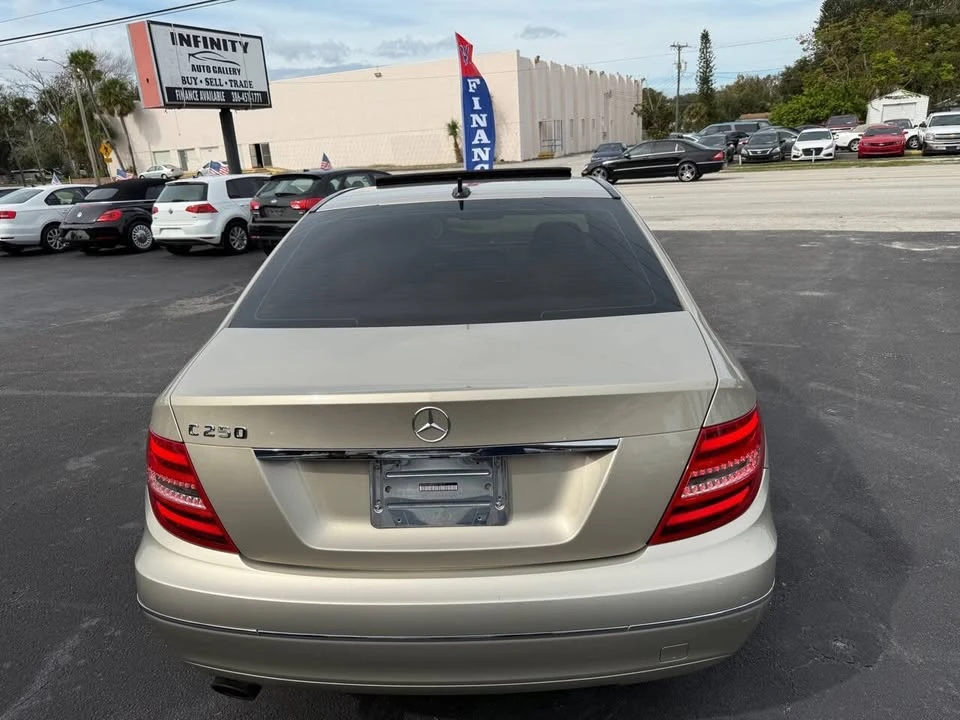 2012 Mercedes-Benz W204 C-Class - Image 8 of 19