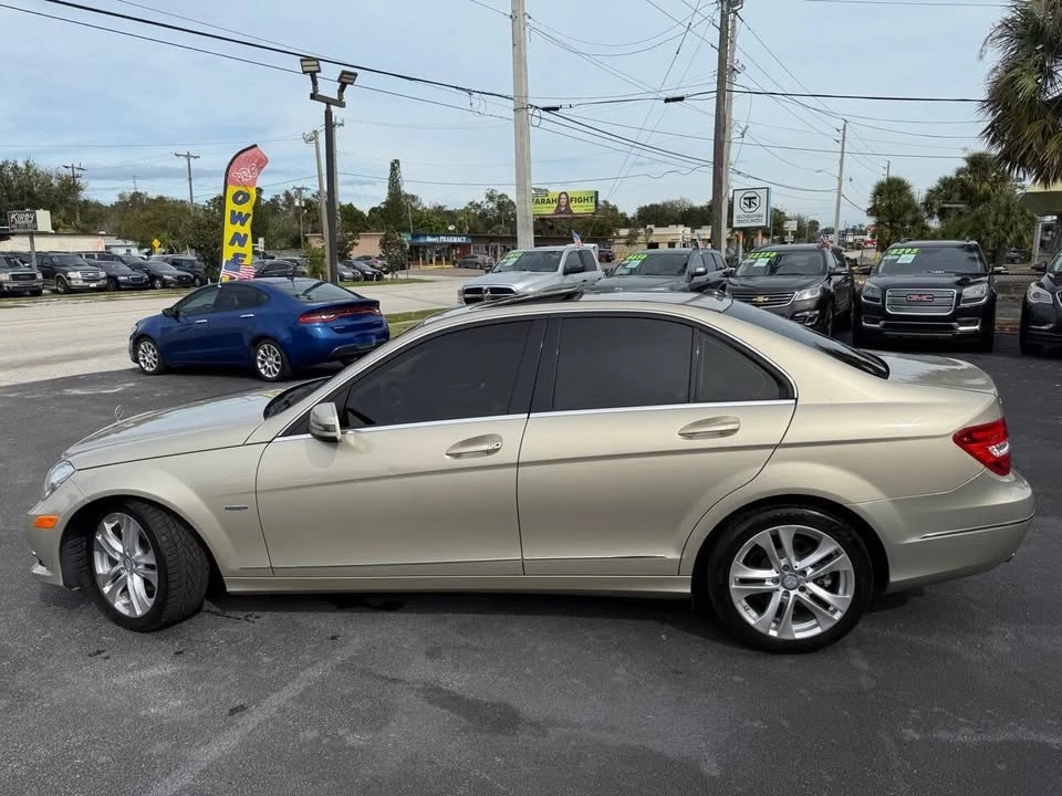 2012 Mercedes-Benz W204 C-Class - Image 12 of 19