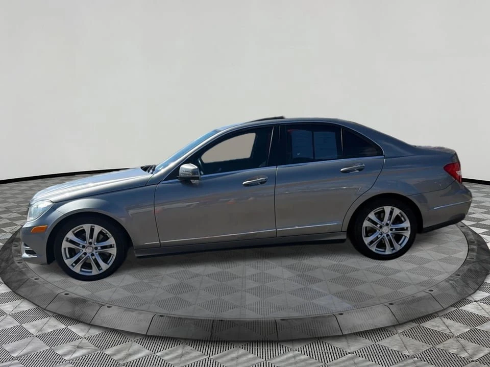 2012 Mercedes-Benz W204 C-Class - Image 8 of 20