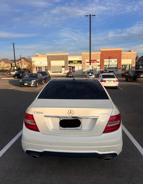 2012 Mercedes-Benz W204 C-Class - Image 2 of 10