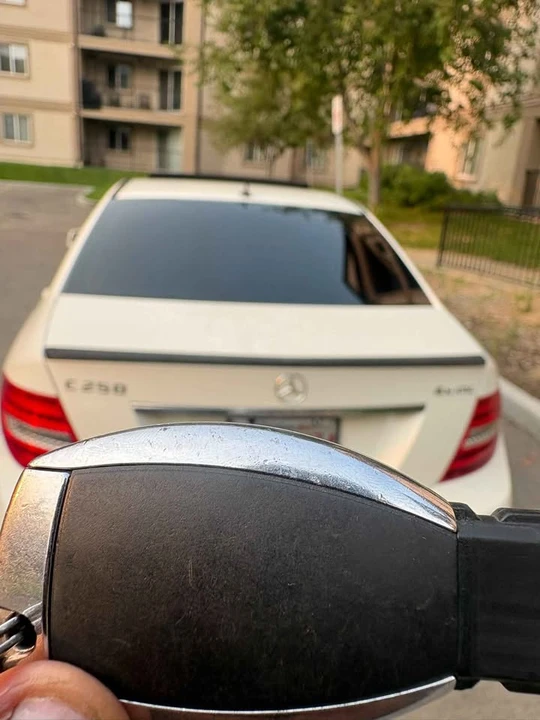 2012 Mercedes-Benz W204 C-Class - Image 11 of 15