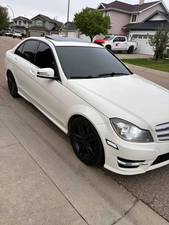 2012 Mercedes-Benz W204 C-Class - Image 5 of 15