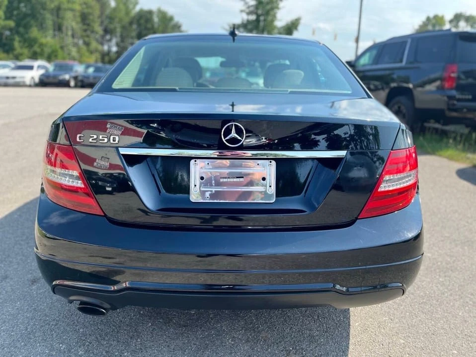 2012 Mercedes-Benz W204 C-Class - Image 7 of 20