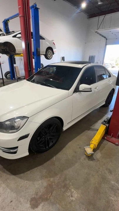 2012 Mercedes-Benz W204 C-Class - Image 2 of 15