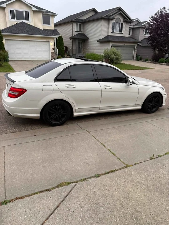 2012 Mercedes-Benz W204 C-Class - Image 9 of 15