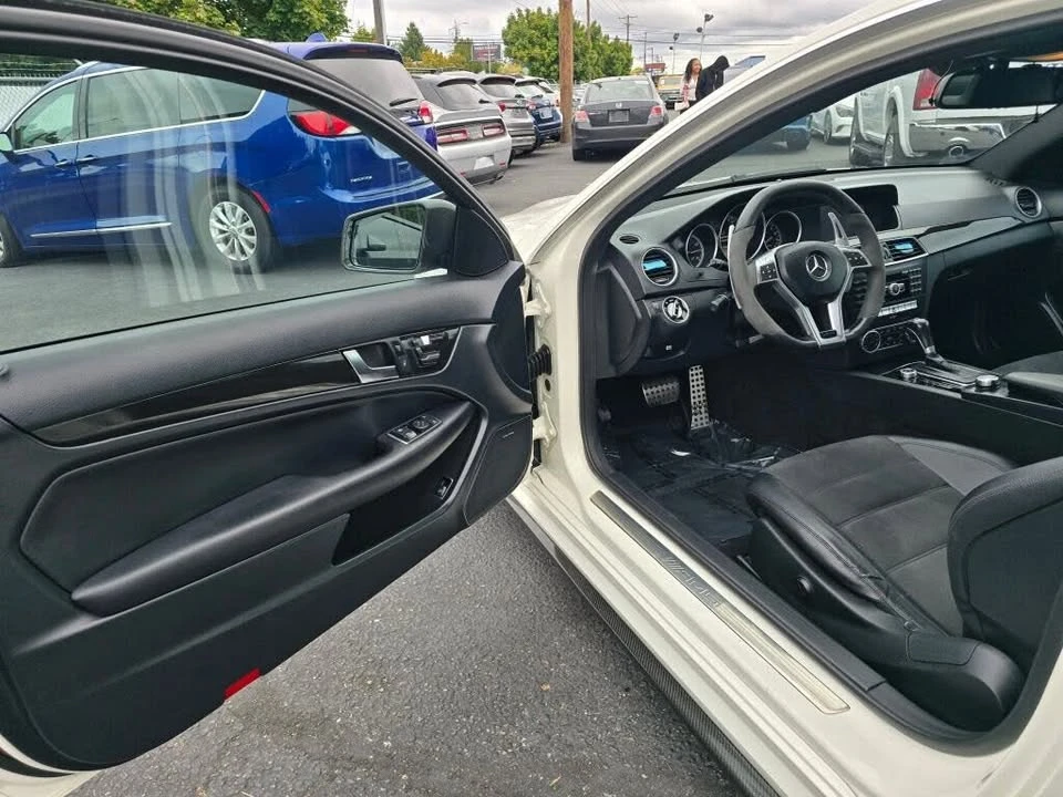 2012 Mercedes-Benz W204 C-Class - Image 16 of 19