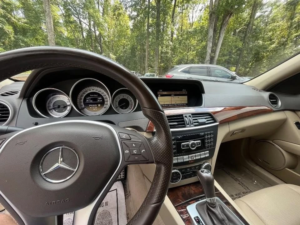 2012 Mercedes-Benz W204 C-Class - Image 17 of 20
