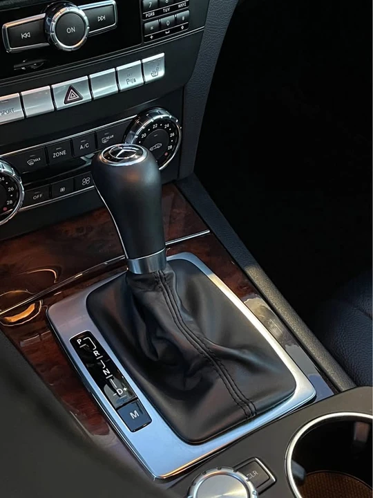 2012 Mercedes-Benz W204 C-Class - Image 6 of 7