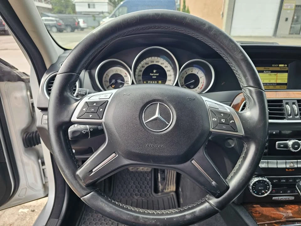 2012 Mercedes-Benz W204 C-Class - Image 11 of 15