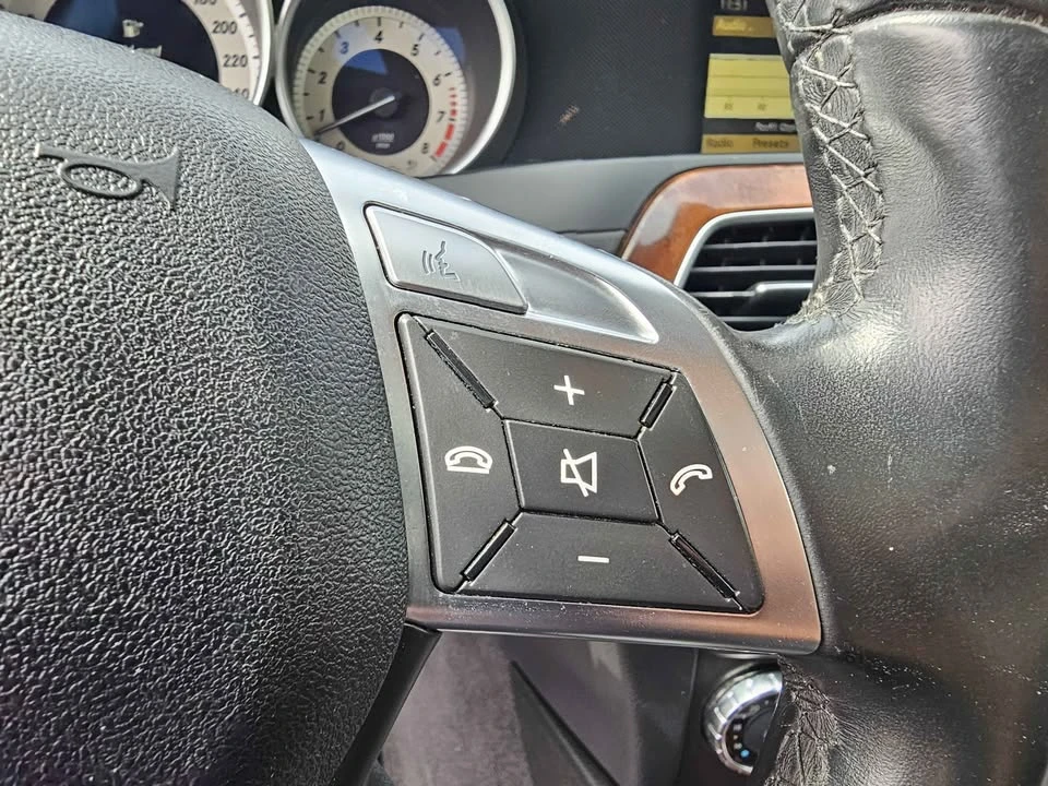 2012 Mercedes-Benz W204 C-Class - Image 12 of 15