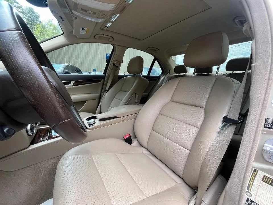 2012 Mercedes-Benz W204 C-Class - Image 15 of 20