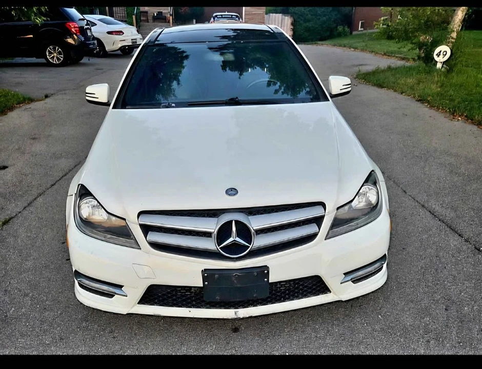 2012 Mercedes-Benz W204 C-Class - Image 9 of 11
