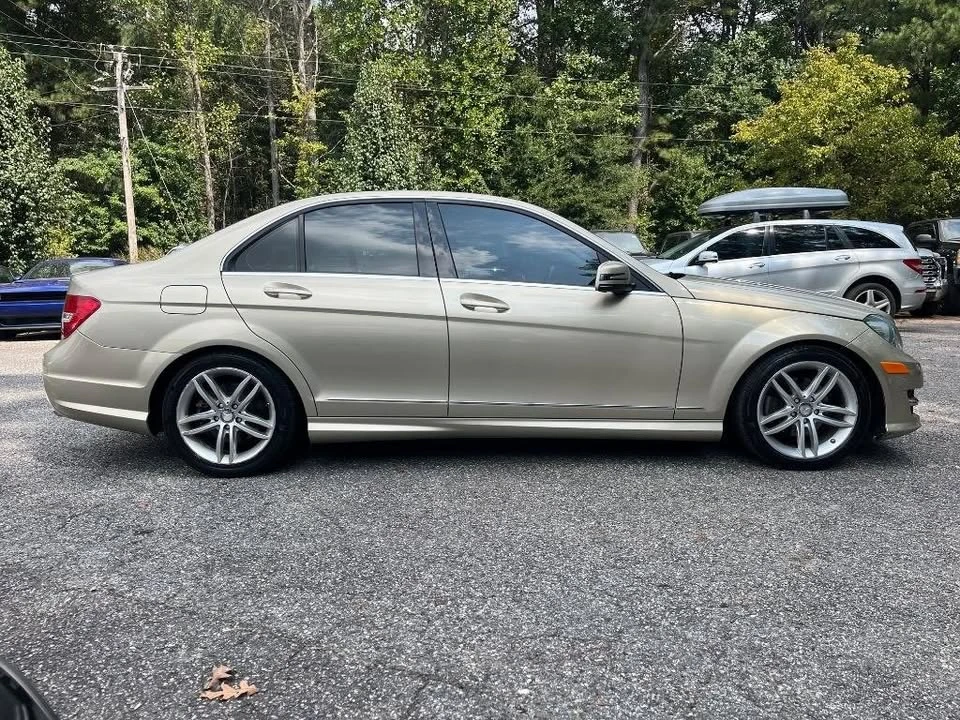 2012 Mercedes-Benz W204 C-Class - Image 4 of 20