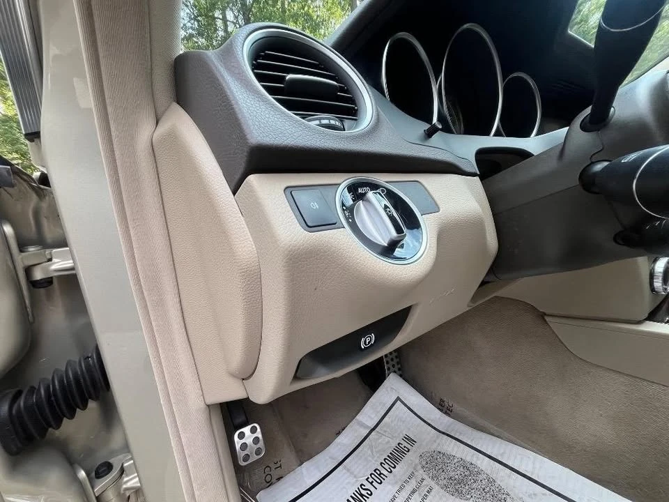 2012 Mercedes-Benz W204 C-Class - Image 14 of 20